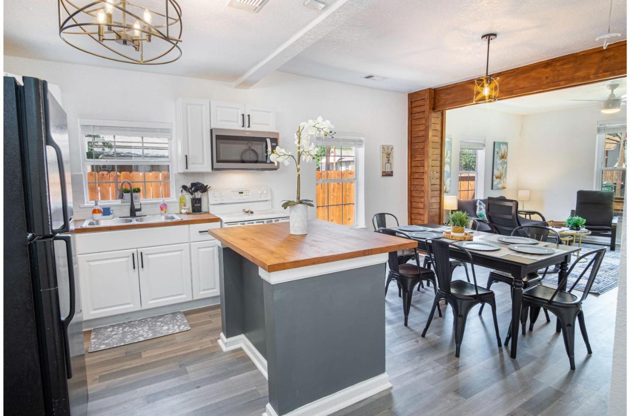 Charming 4Br2Ba Only 5 Mins Downtown Riverwalk Σαν Αντόνιο Εξωτερικό φωτογραφία